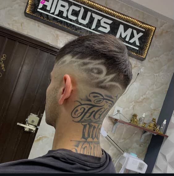 Desvanecido medio con grecas $170